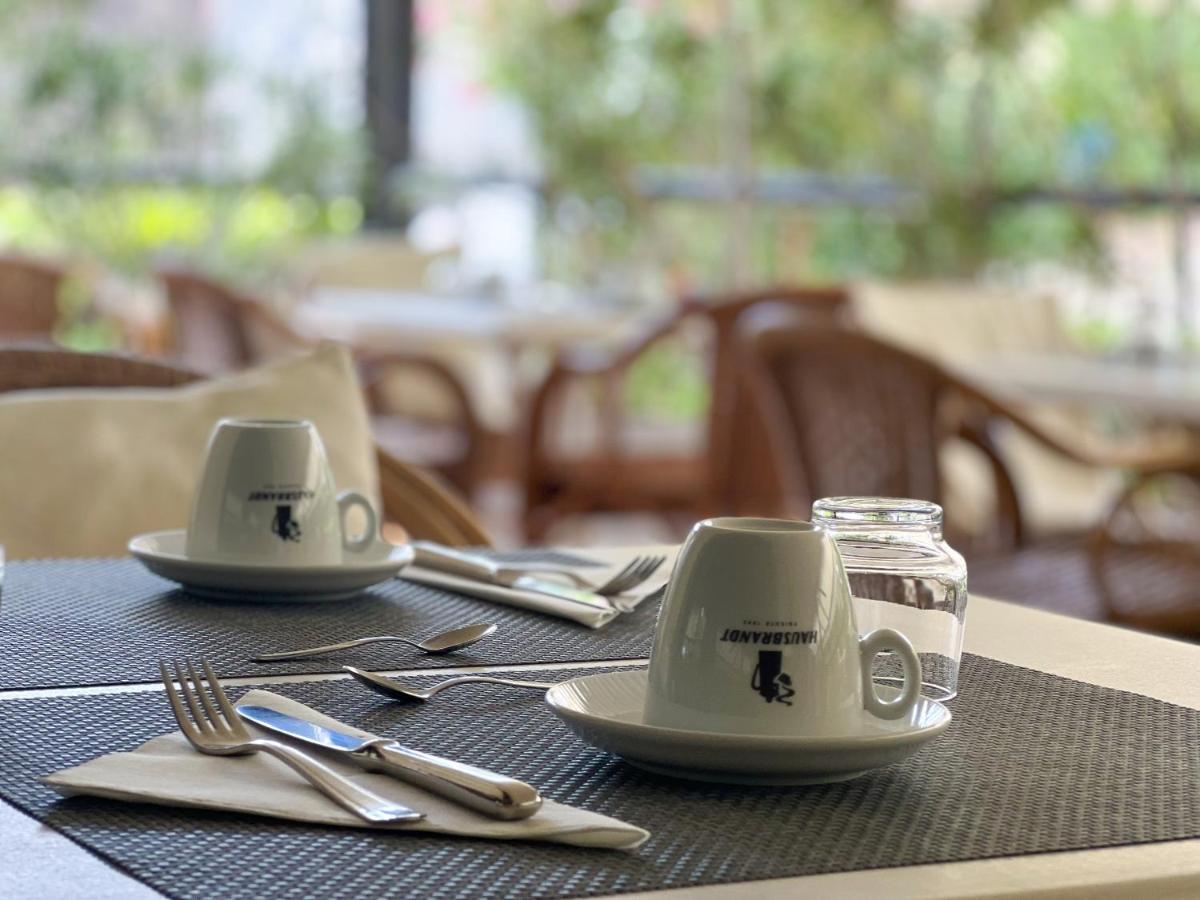 Hotel Marina Тори дел Бенако Екстериор снимка