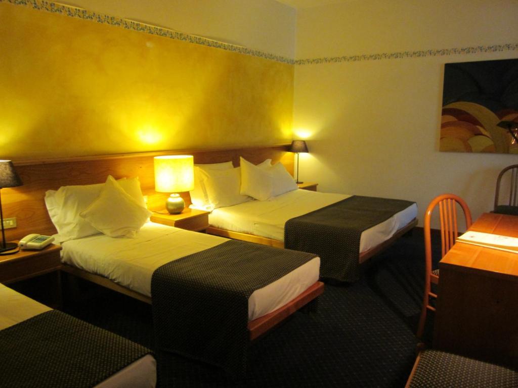 Hotel Marina Тори дел Бенако Екстериор снимка