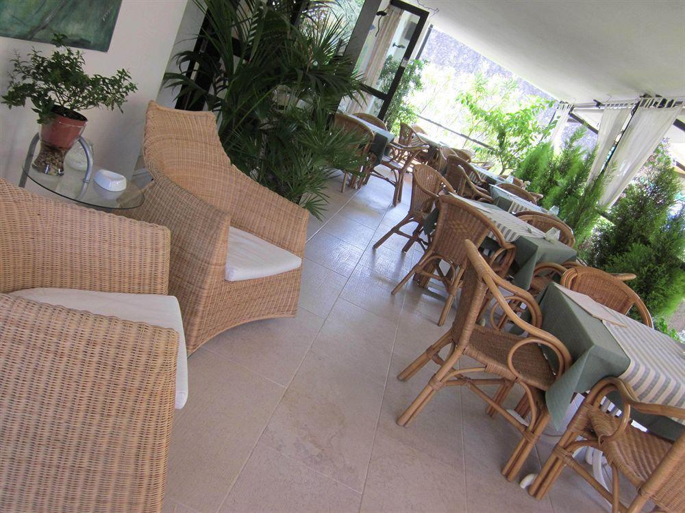 Hotel Marina Тори дел Бенако Екстериор снимка